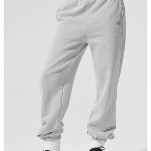 ALO Accolade Yoga Light Gray Joggers